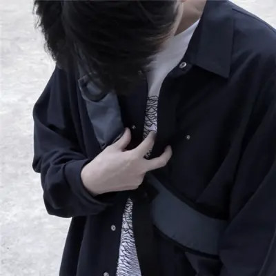 2025最新男生真人很酷的头像