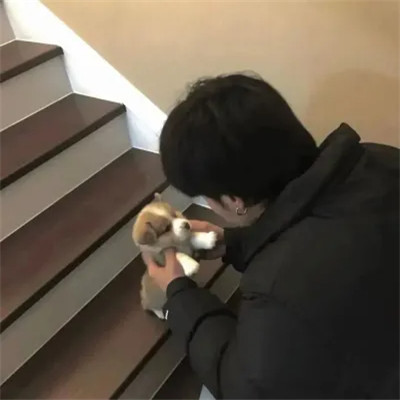 2025最新男生真人很酷的头像