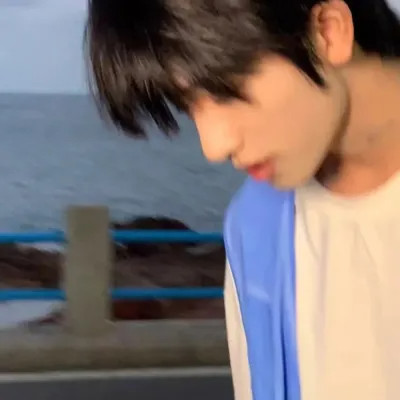 2025最新男生真人很酷的头像