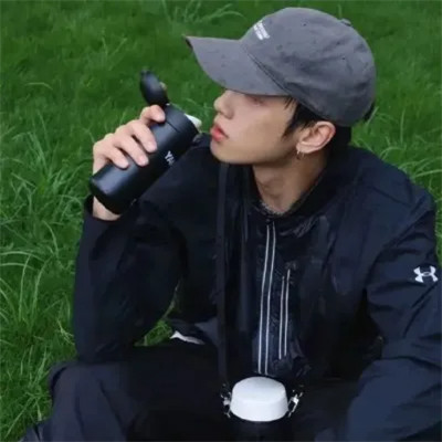2025最新男生真人很酷的头像