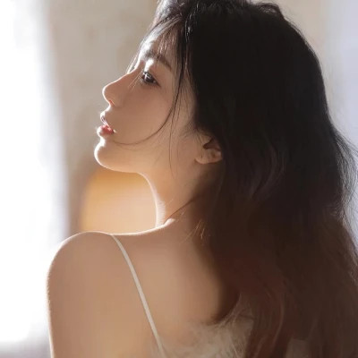 头像2025最新款女生真人