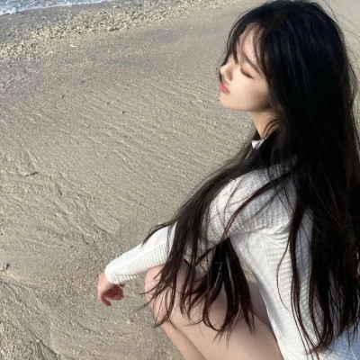 头像真人女生2025最新款