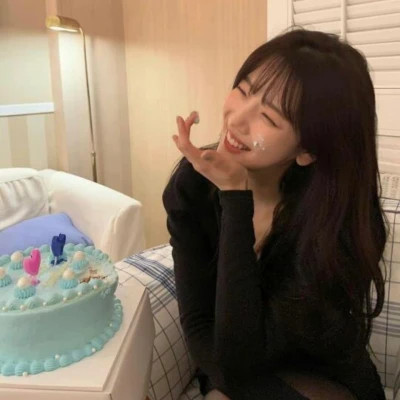 头像真人女生2025最新款