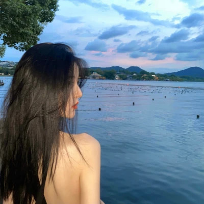 2025头像女生真人好看
