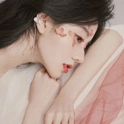 2025头像女生真人好看