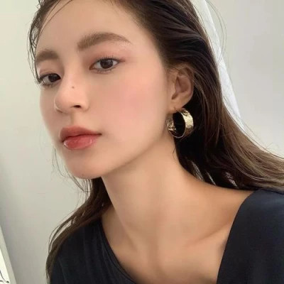 2025最火女生头像图片真人