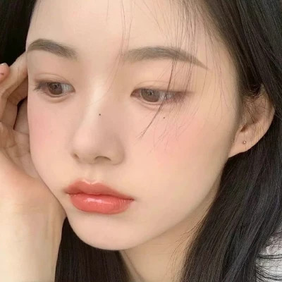 2025最火女生头像图片真人