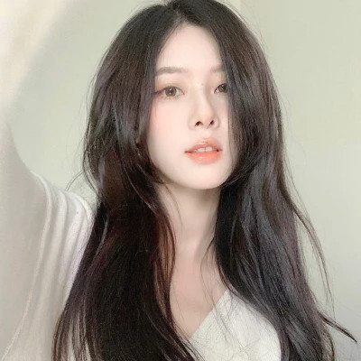 2025最火女生头像图片真人