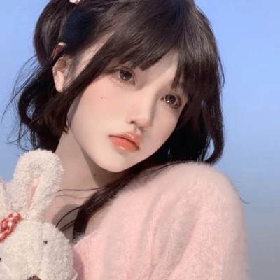 2025最火女生头像图片真人