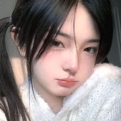 2025最火女生头像图片真人