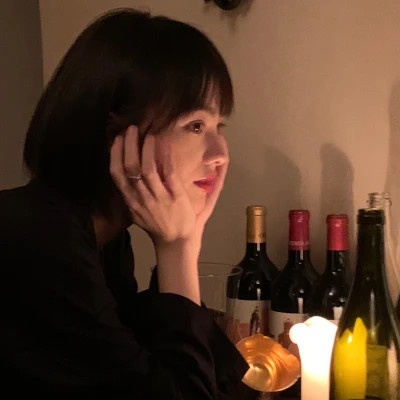 2025最火女生头像图片真人