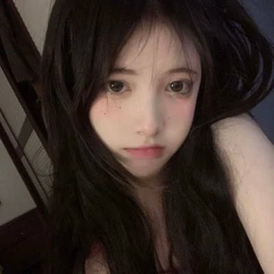 2025最火女生头像图片真人