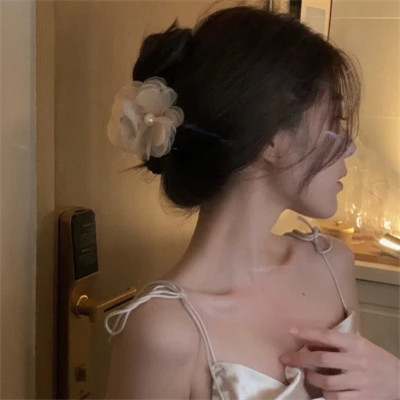 2025头像最新版女生真人