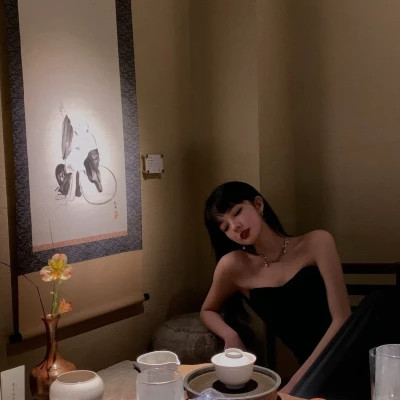 2025头像最新版女生真人