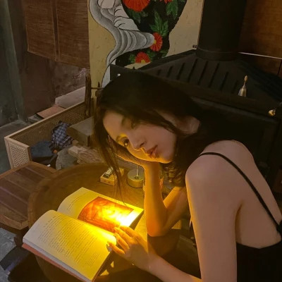 2025头像最新版女生真人