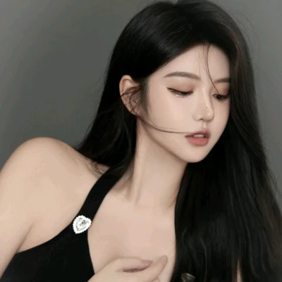 2025年女生真人版头像好看