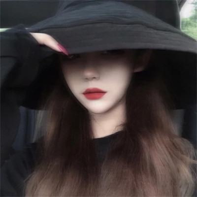 有颜有钱女生头像
