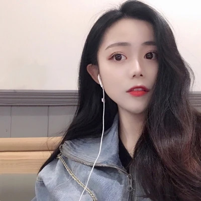 有颜有钱女生头像