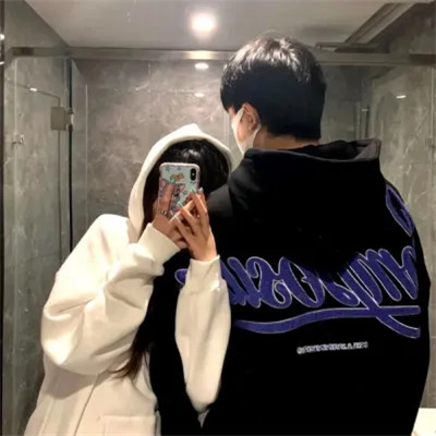 2025年最新真人微信情侣头像