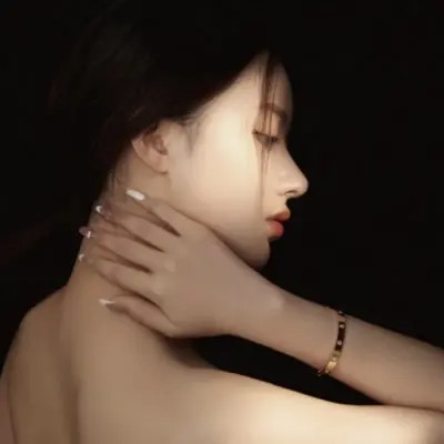 真人好看高级ins女生头像质感