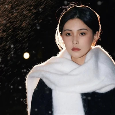 真人好看高级ins女生头像质感