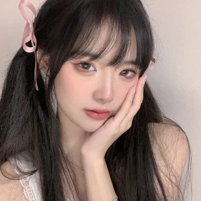 女生充满青春气息的头像图片