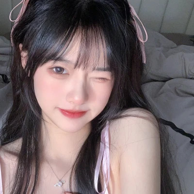 女生充满青春气息的头像图片