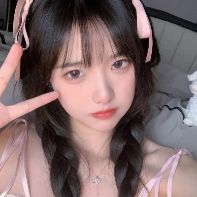 女生充满青春气息的头像图片