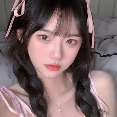 女生充满青春气息的头像图片