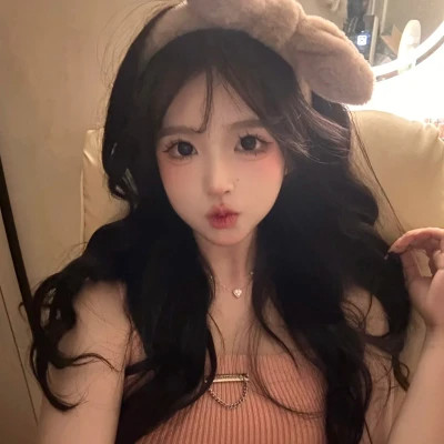 女生充满青春气息的头像图片