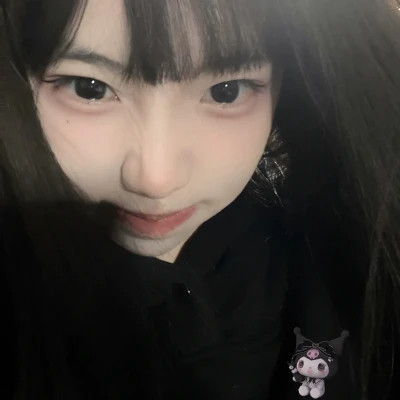 女生充满青春气息的头像图片