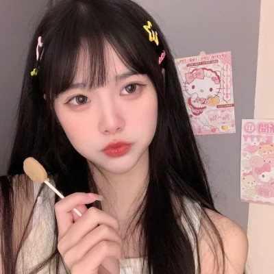 青春简单的头像女