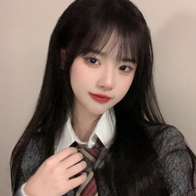 青春简单的头像女