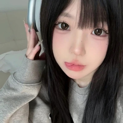 青春简单的头像女