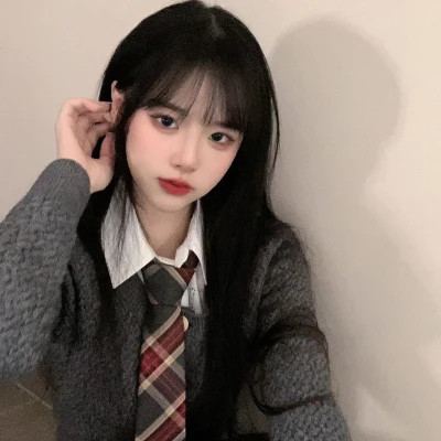 青春简单的头像女