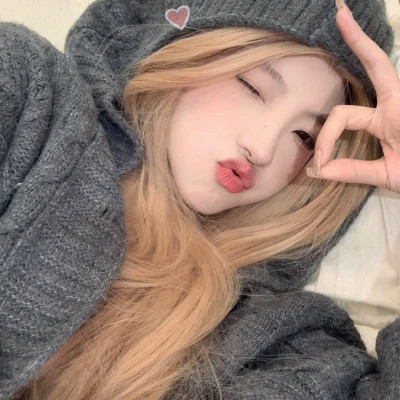 青春美女头像高清