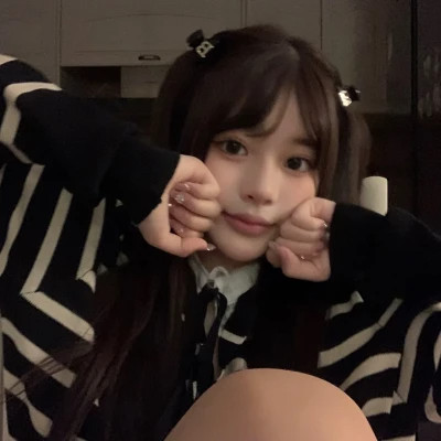 青春美女头像高清