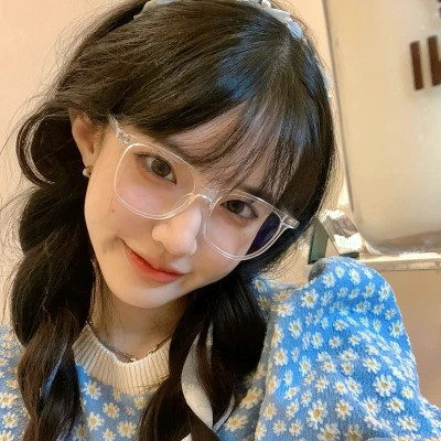 青春美女头像高清