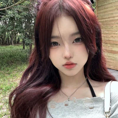 青春美女头像高清