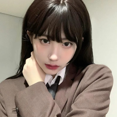 青春美女头像高清