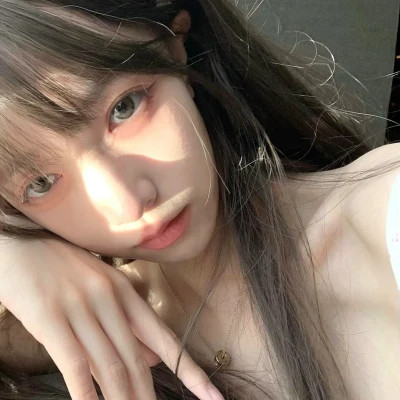 2025青春女生头像阳光可爱