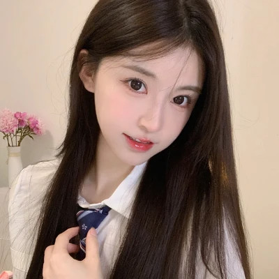 女生青春感十足的头像图片