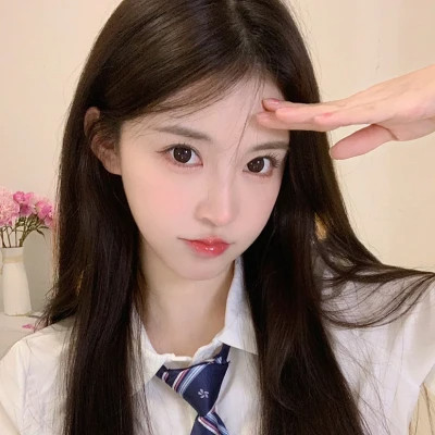 女生青春感十足的头像图片