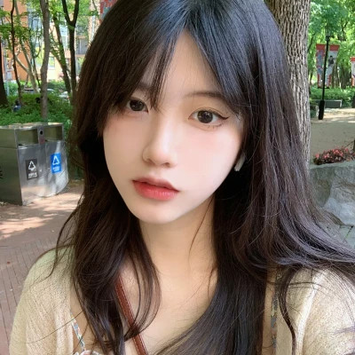 女生青春感十足的头像图片
