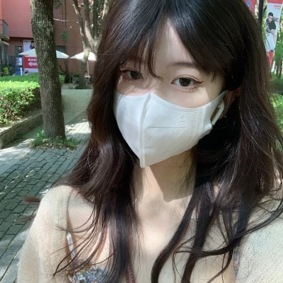 女生青春感十足的头像图片