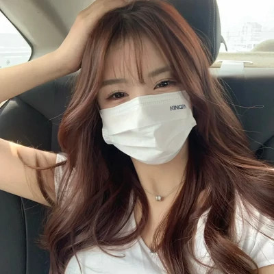 女生青春感十足的头像图片