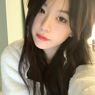 女生青春感十足的头像图片