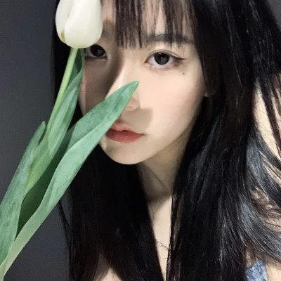 女生青春感十足的头像图片
