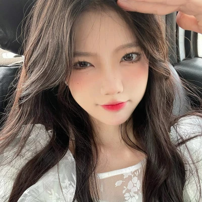 女生青春感十足的头像图片