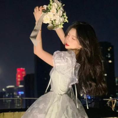 女生青春感十足的头像图片